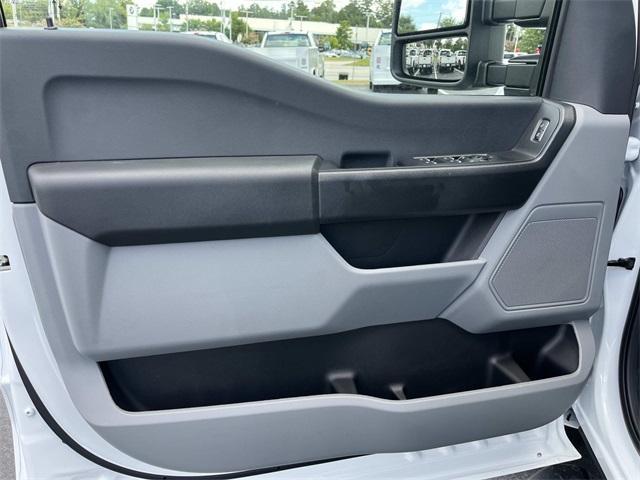 new 2025 Ford F-350 car, priced at $64,125
