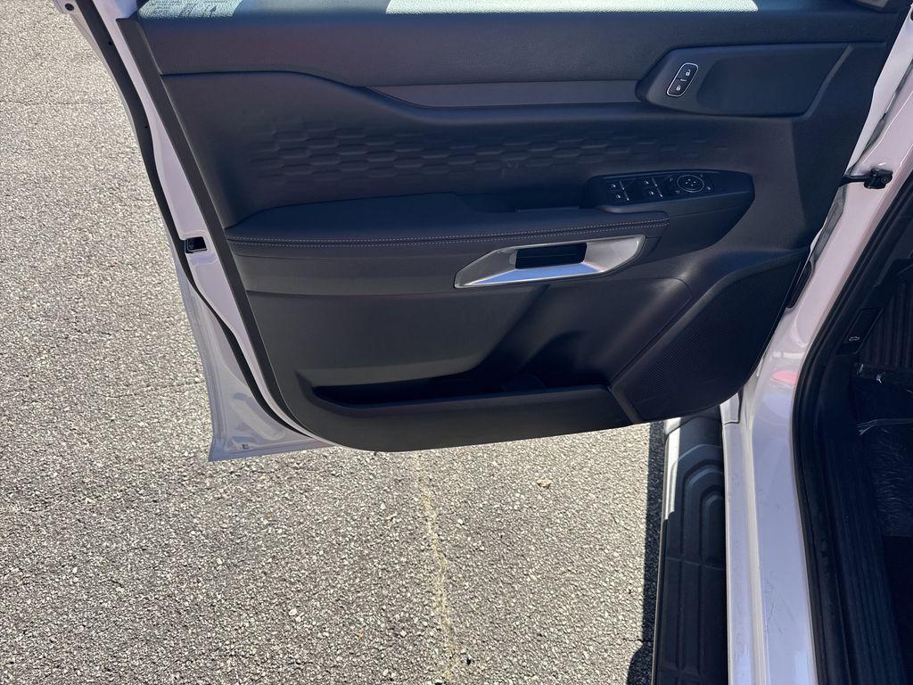 new 2025 Ford Ranger car, priced at $39,995