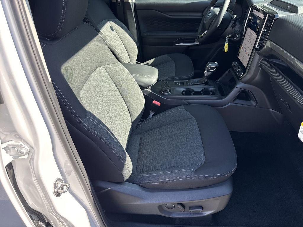 new 2025 Ford Ranger car, priced at $39,995