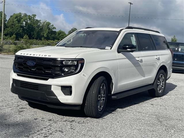 new 2025 Ford Expedition car, priced at $69,205
