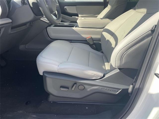 new 2025 Ford Expedition car, priced at $69,205