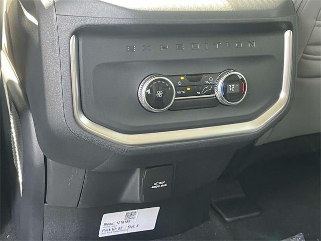 new 2025 Ford Expedition car, priced at $69,205