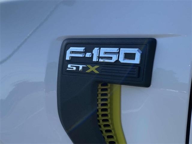 new 2024 Ford F-150 car, priced at $42,752