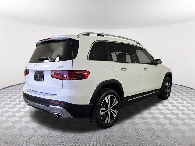 new 2025 Mercedes-Benz GLB 250 car, priced at $50,110