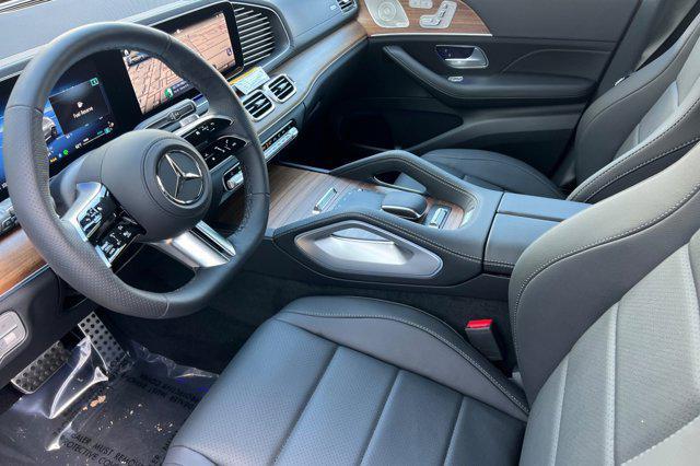 new 2025 Mercedes-Benz GLS 450 car, priced at $95,365