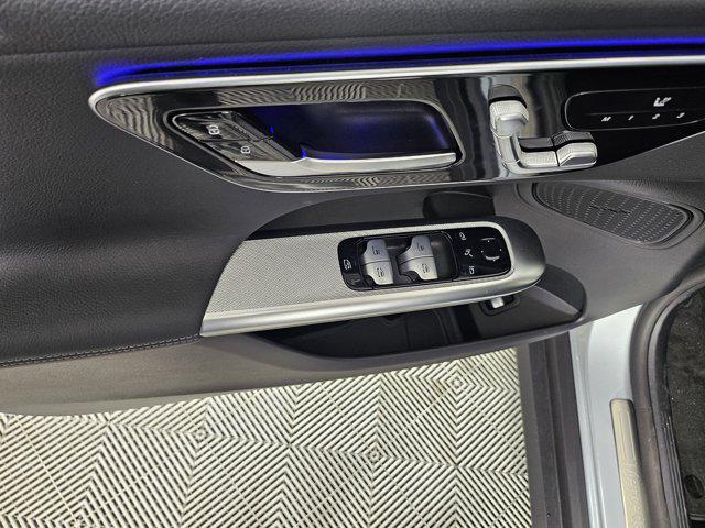 new 2025 Mercedes-Benz GLC 300 car, priced at $54,255
