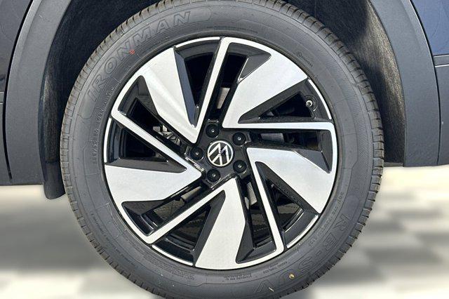 used 2024 Volkswagen Atlas car, priced at $27,499