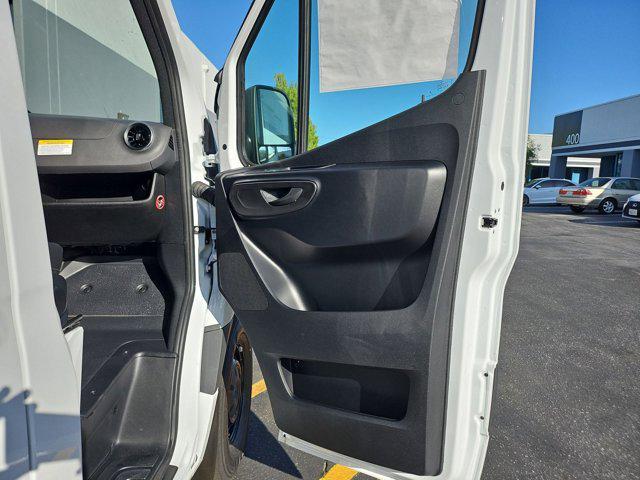 new 2025 Mercedes-Benz Sprinter 2500 car, priced at $68,422