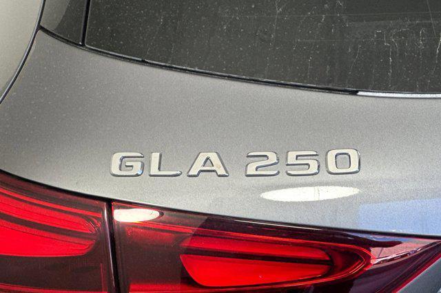 new 2026 Mercedes-Benz GLA 250 car, priced at $51,985
