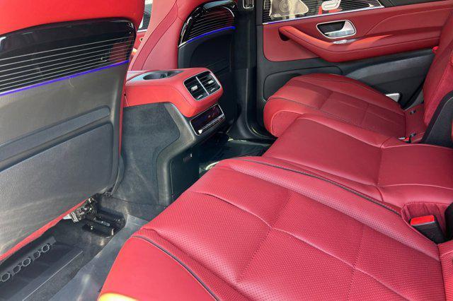 new 2025 Mercedes-Benz GLS 580 car, priced at $148,700