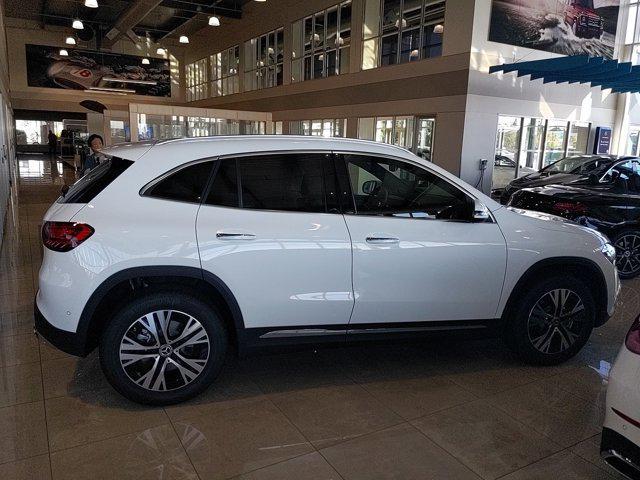 new 2025 Mercedes-Benz GLA 250 car, priced at $45,715