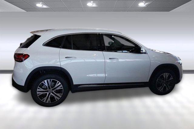new 2025 Mercedes-Benz GLA 250 car, priced at $45,715