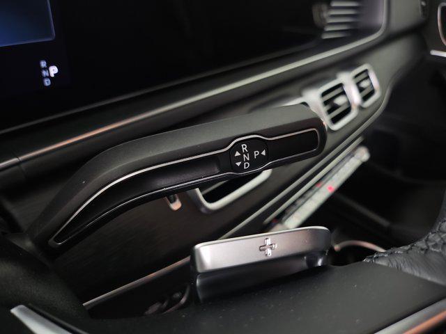 new 2025 Mercedes-Benz GLE 350 car, priced at $70,245