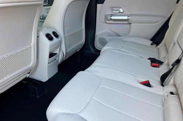 new 2025 Mercedes-Benz GLB 250 car, priced at $47,145