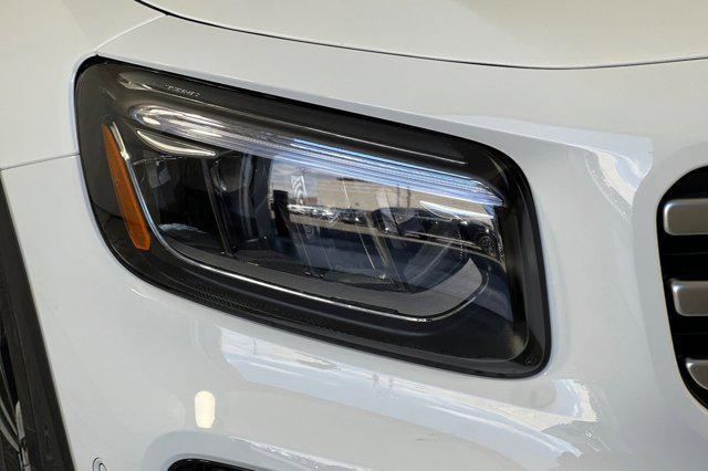 new 2025 Mercedes-Benz GLB 250 car, priced at $47,145