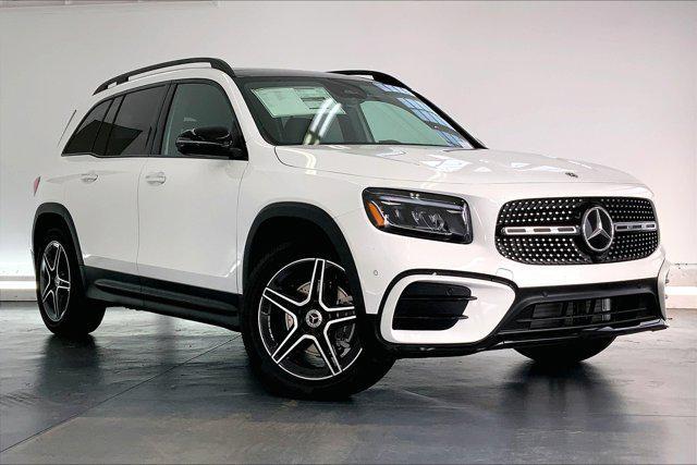 new 2024 Mercedes-Benz GLB 250 car, priced at $54,325