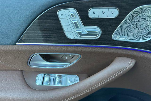 new 2025 Mercedes-Benz GLS 450 car, priced at $95,420