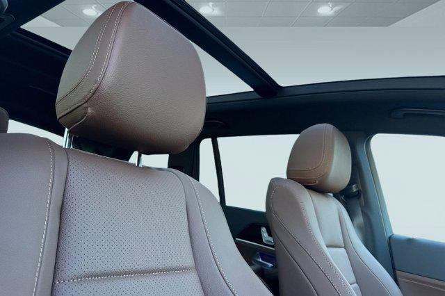 new 2025 Mercedes-Benz GLS 450 car, priced at $95,420