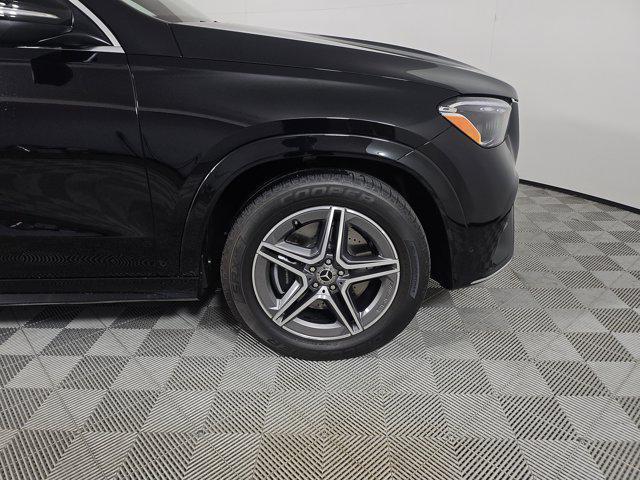 new 2025 Mercedes-Benz GLE 580 car, priced at $90,765