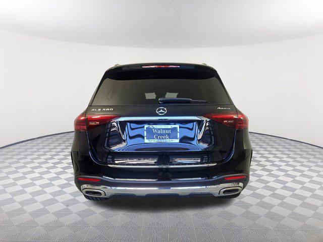 new 2025 Mercedes-Benz GLE 580 car, priced at $90,765