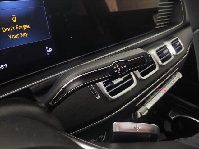 new 2025 Mercedes-Benz GLE 580 car, priced at $90,765
