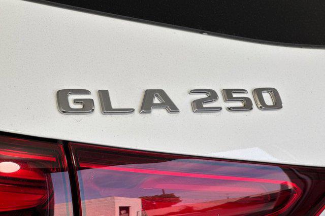new 2025 Mercedes-Benz GLA 250 car, priced at $51,825
