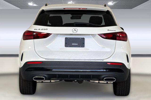 new 2025 Mercedes-Benz GLA 250 car, priced at $51,825