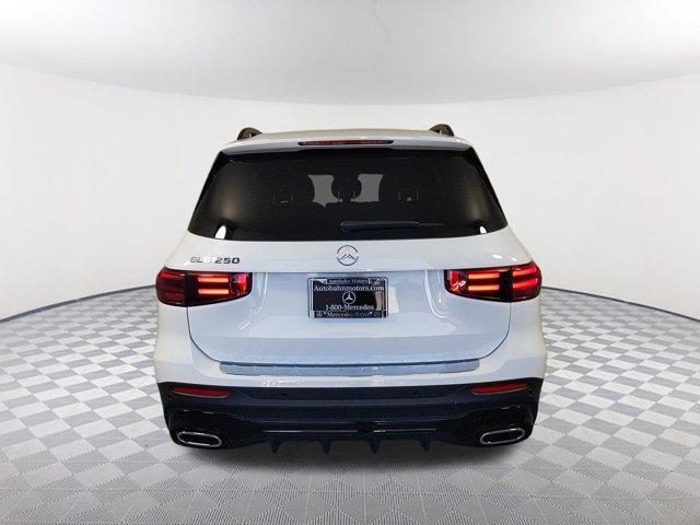 new 2024 Mercedes-Benz GLB 250 car, priced at $52,255