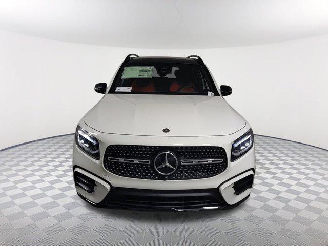 new 2024 Mercedes-Benz GLB 250 car, priced at $52,255