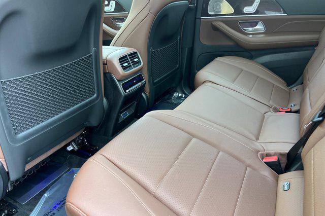 new 2025 Mercedes-Benz GLS 450 car, priced at $97,035