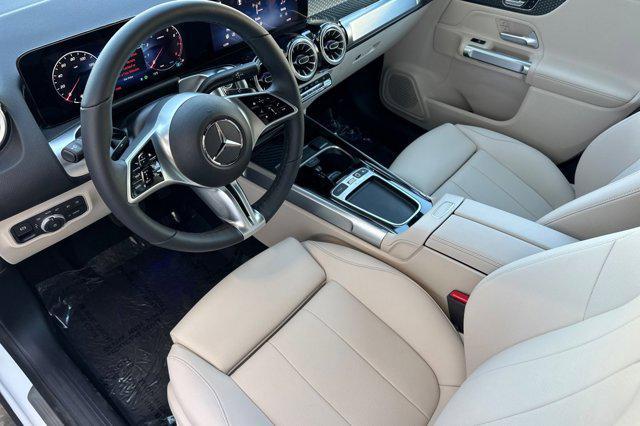 new 2025 Mercedes-Benz GLB 250 car, priced at $49,595