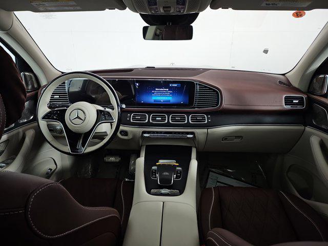 new 2025 Mercedes-Benz Maybach GLS 600 car, priced at $194,095