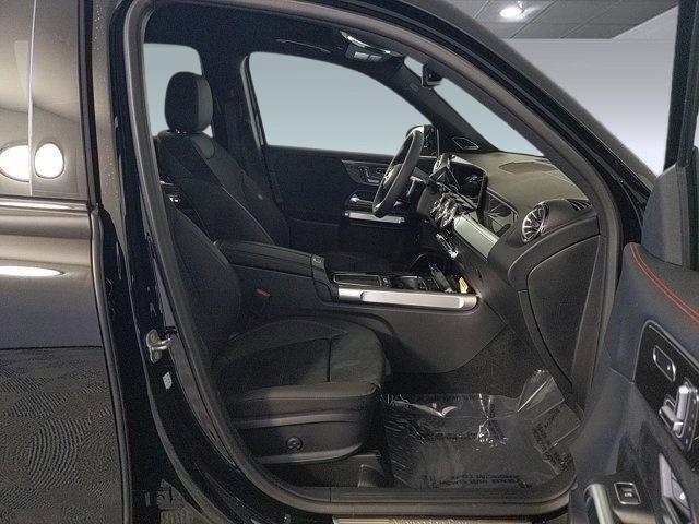 new 2024 Mercedes-Benz GLB 250 car, priced at $52,600