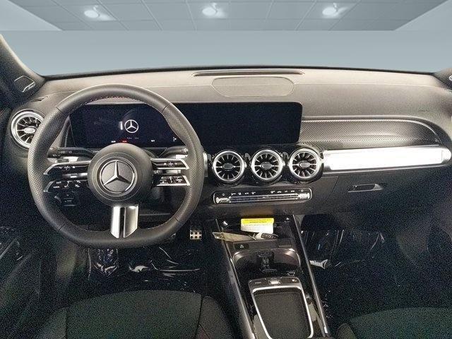 new 2024 Mercedes-Benz GLB 250 car, priced at $52,600