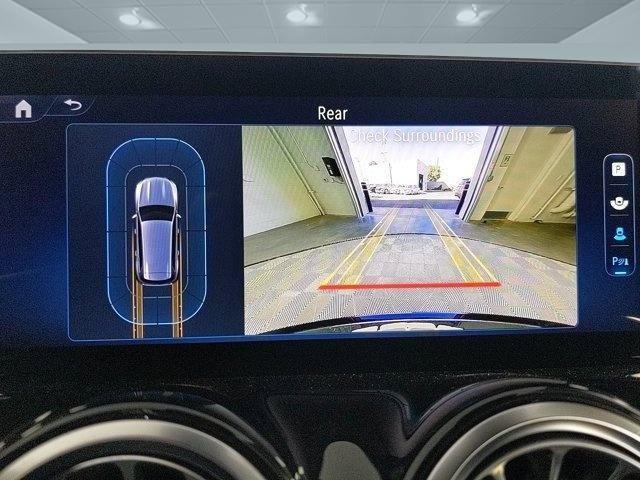 new 2024 Mercedes-Benz GLB 250 car, priced at $52,600