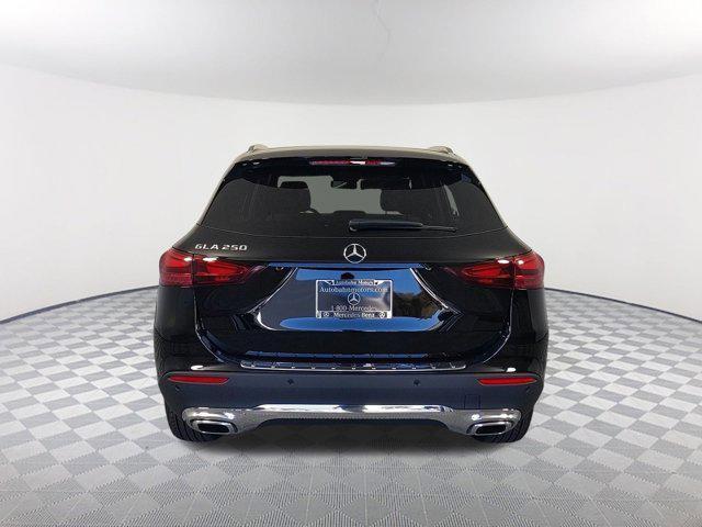 new 2025 Mercedes-Benz GLA 250 car, priced at $45,715