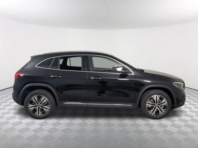 new 2025 Mercedes-Benz GLA 250 car, priced at $45,715