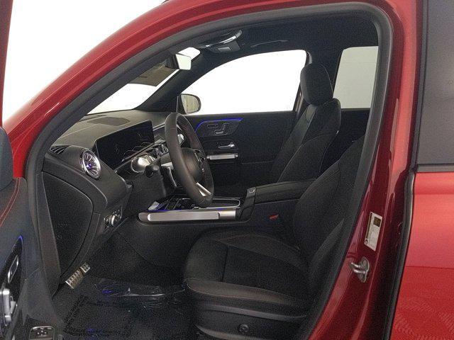 new 2024 Mercedes-Benz GLB 250 car, priced at $52,350