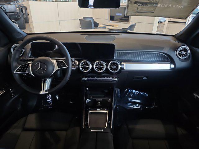 new 2025 Mercedes-Benz GLB 250 car, priced at $50,110