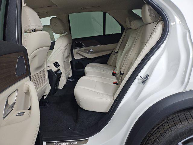 new 2025 Mercedes-Benz GLE 450e car, priced at $76,475