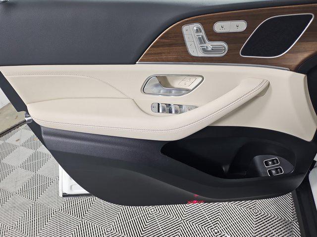 new 2025 Mercedes-Benz GLE 450e car, priced at $76,475