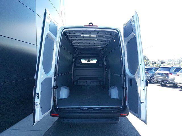 new 2024 Mercedes-Benz Sprinter 2500 car, priced at $81,184