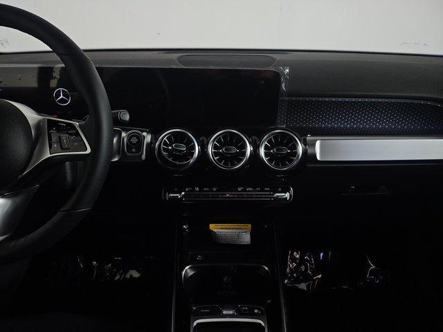 new 2025 Mercedes-Benz GLB 250 car, priced at $50,110