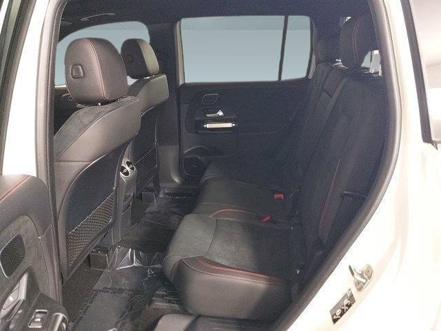 new 2024 Mercedes-Benz GLB 250 car, priced at $52,300