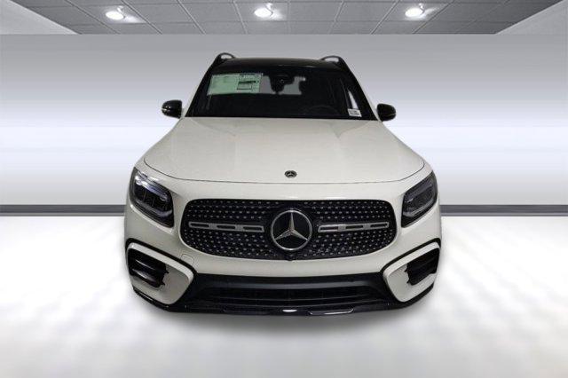 new 2024 Mercedes-Benz GLB 250 car, priced at $52,300