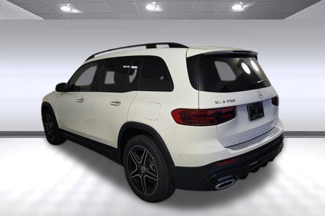 new 2024 Mercedes-Benz GLB 250 car, priced at $52,300