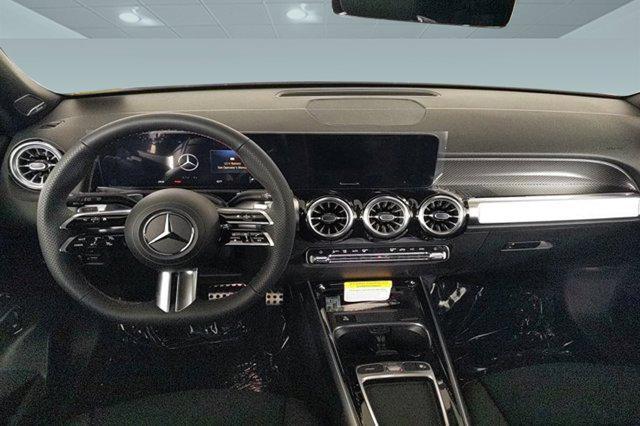 new 2024 Mercedes-Benz GLB 250 car, priced at $52,300