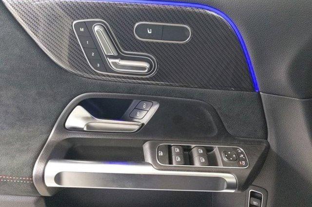 new 2024 Mercedes-Benz GLB 250 car, priced at $52,300