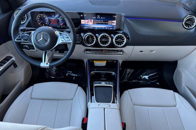 new 2025 Mercedes-Benz GLA 250 car, priced at $46,195