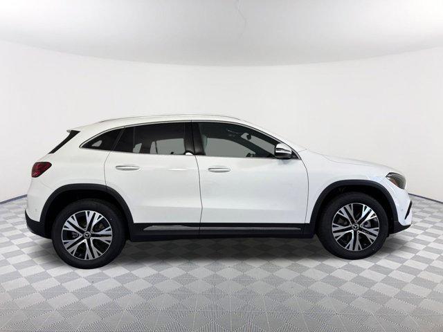 new 2025 Mercedes-Benz GLA 250 car, priced at $46,195